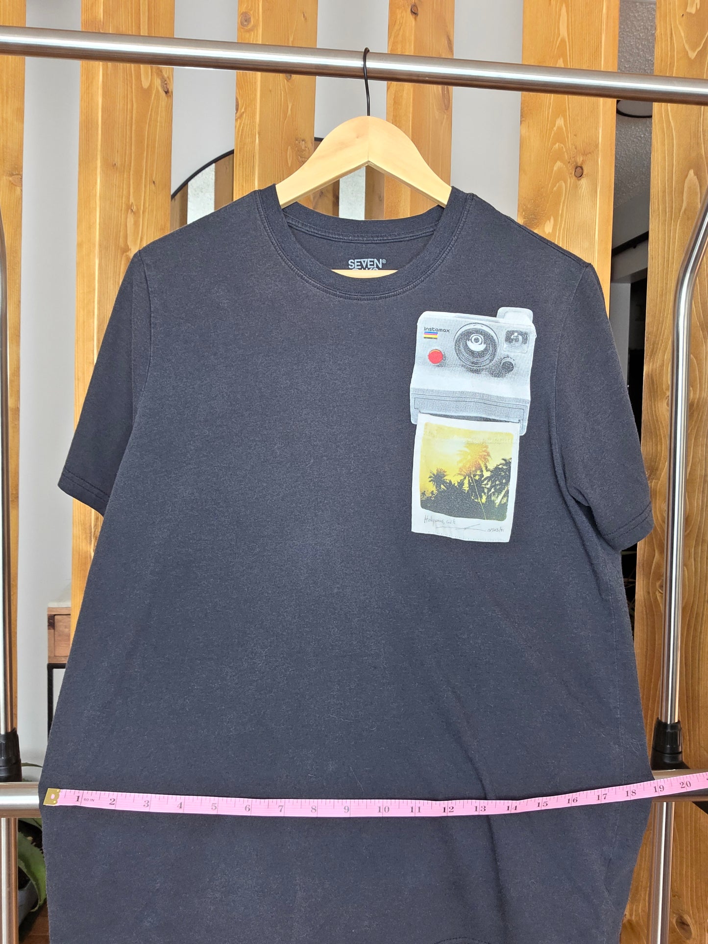 Black Polaroid Hollywood