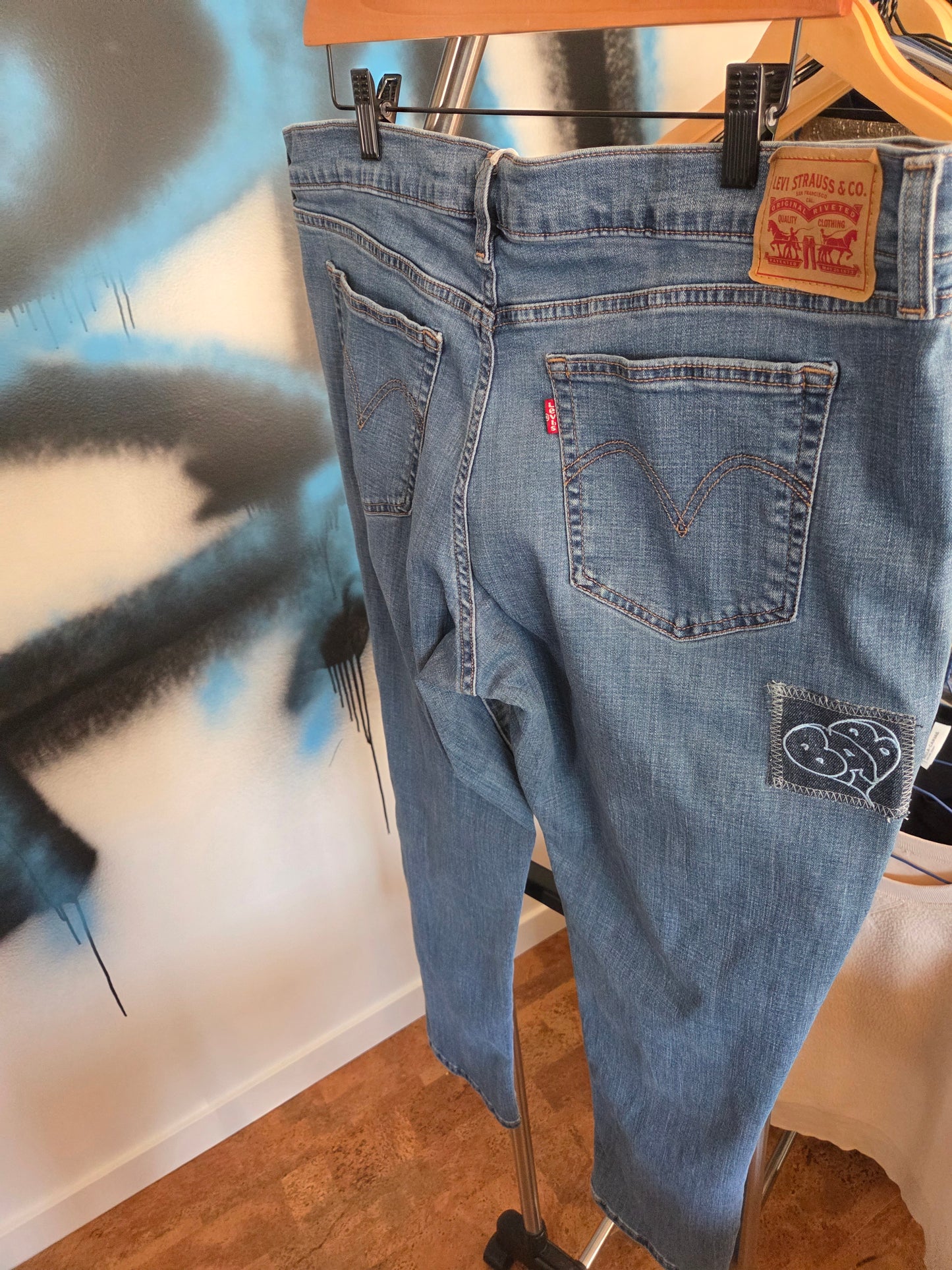 BAB Emp upcycled jean XX knees  Bossa Nova Rt thigh