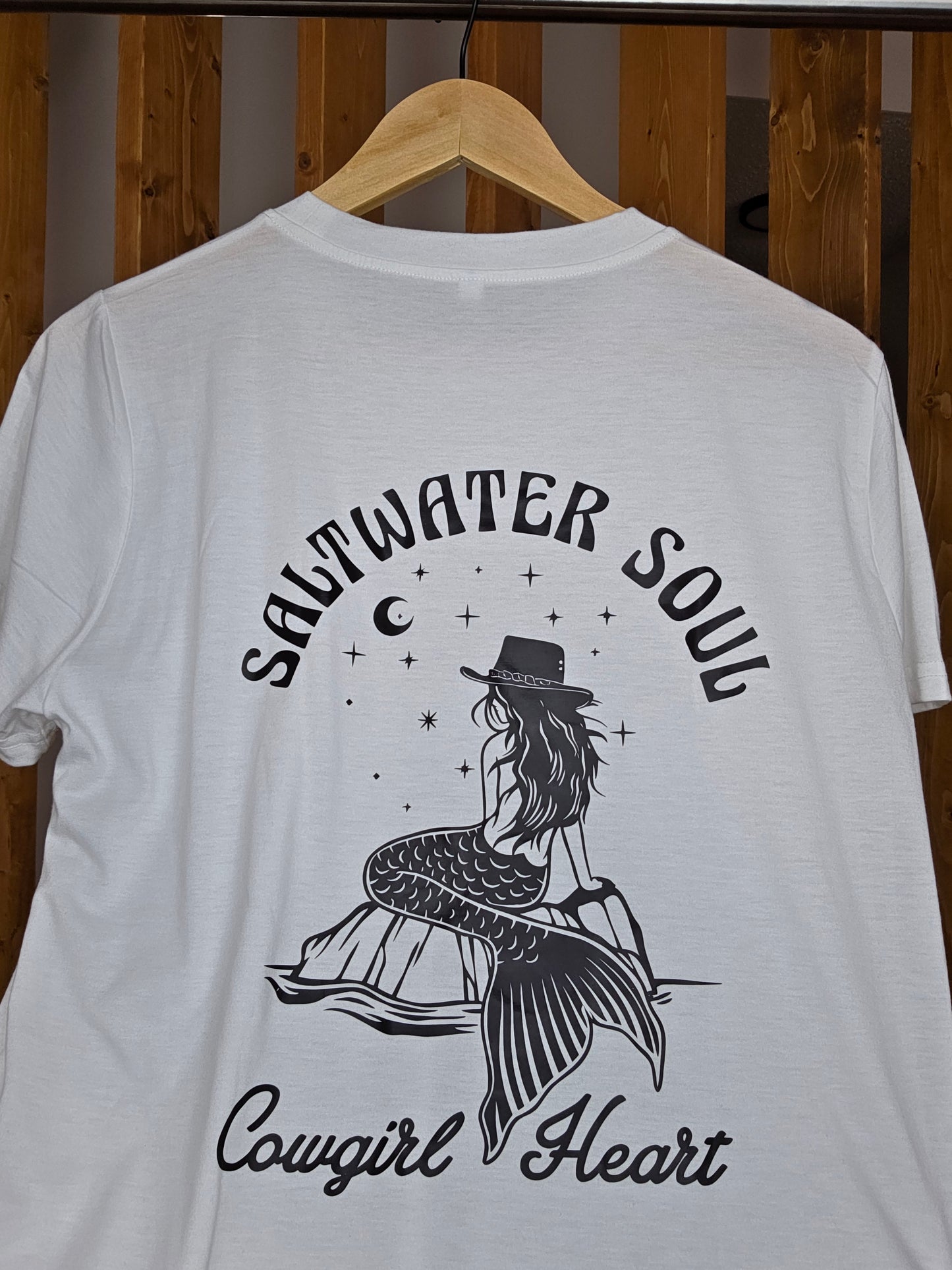 White saltwater soul front and back design