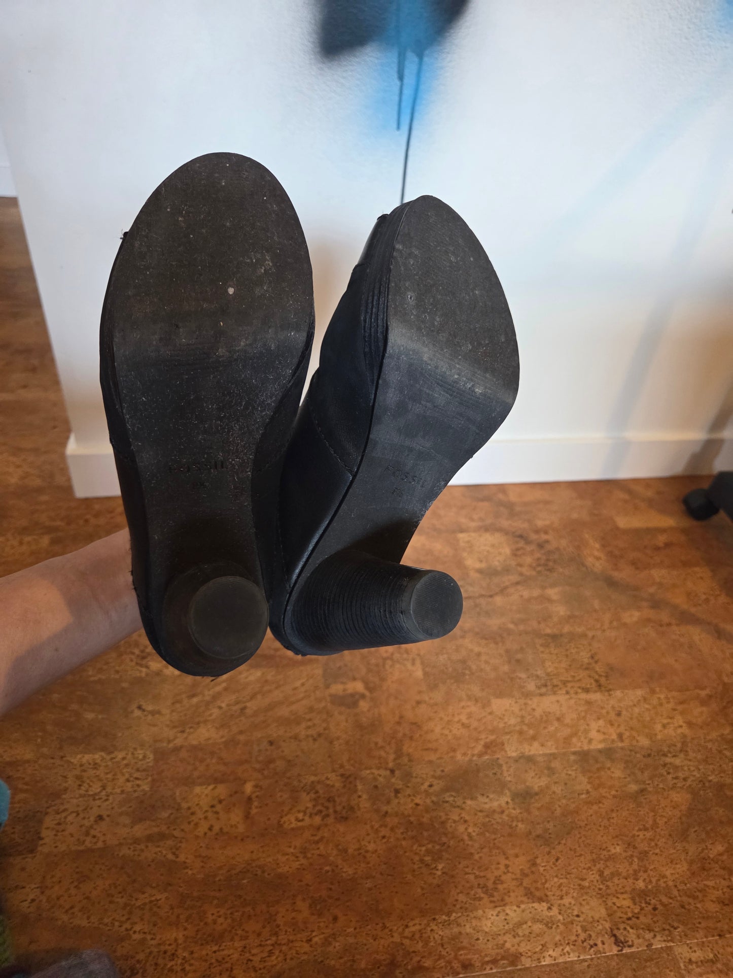 Fossil vintage leather peep toe bootie