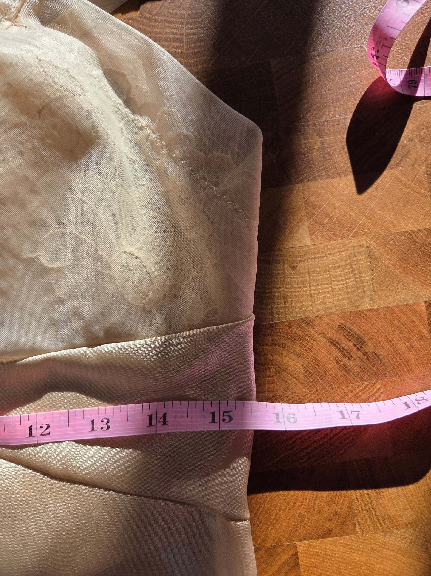 Vinrage beige knee length slip LM/