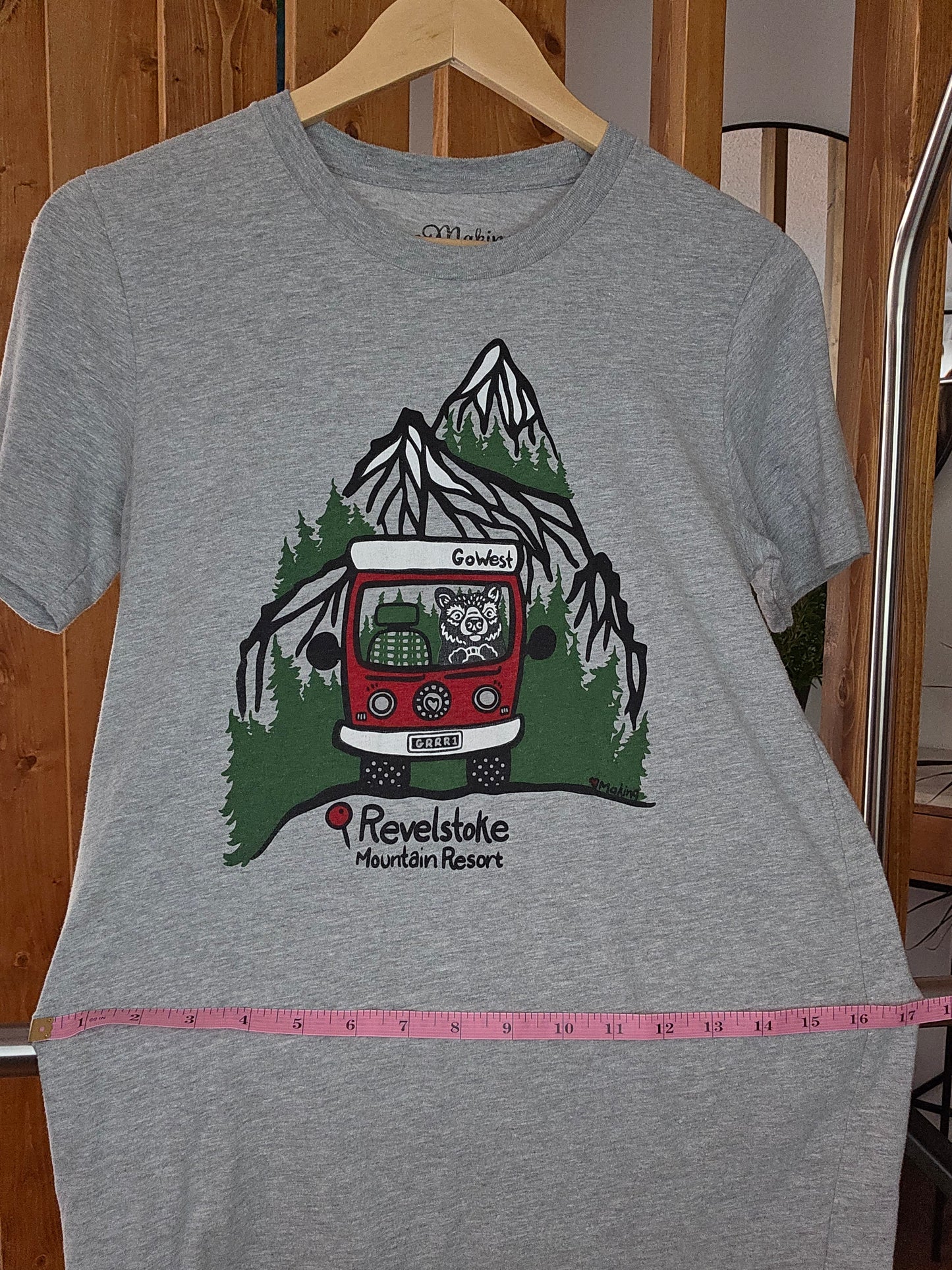 Grey go west Revelstoke