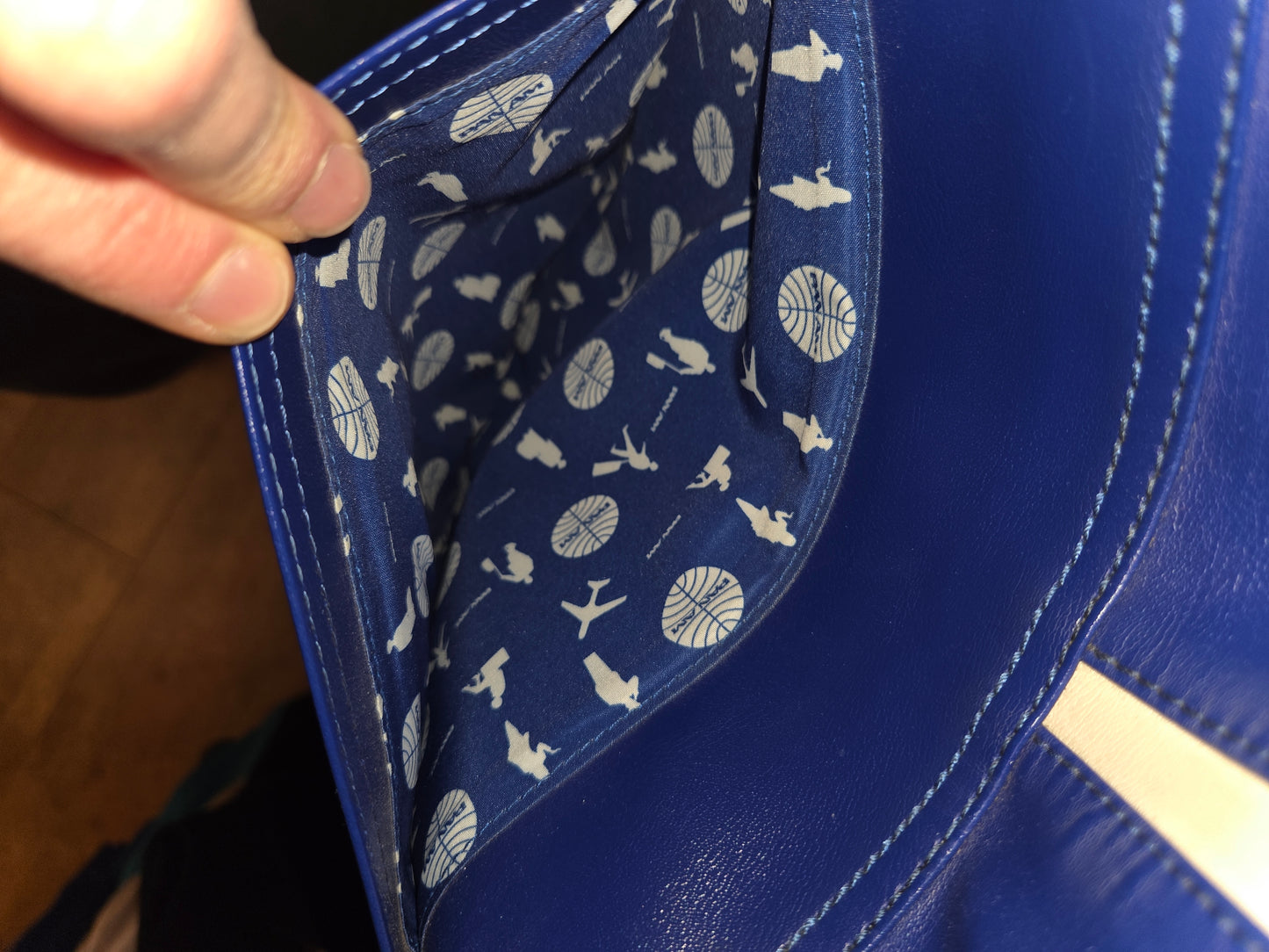 Pan Am Vintage Blue & White shoulder bag 1960's??