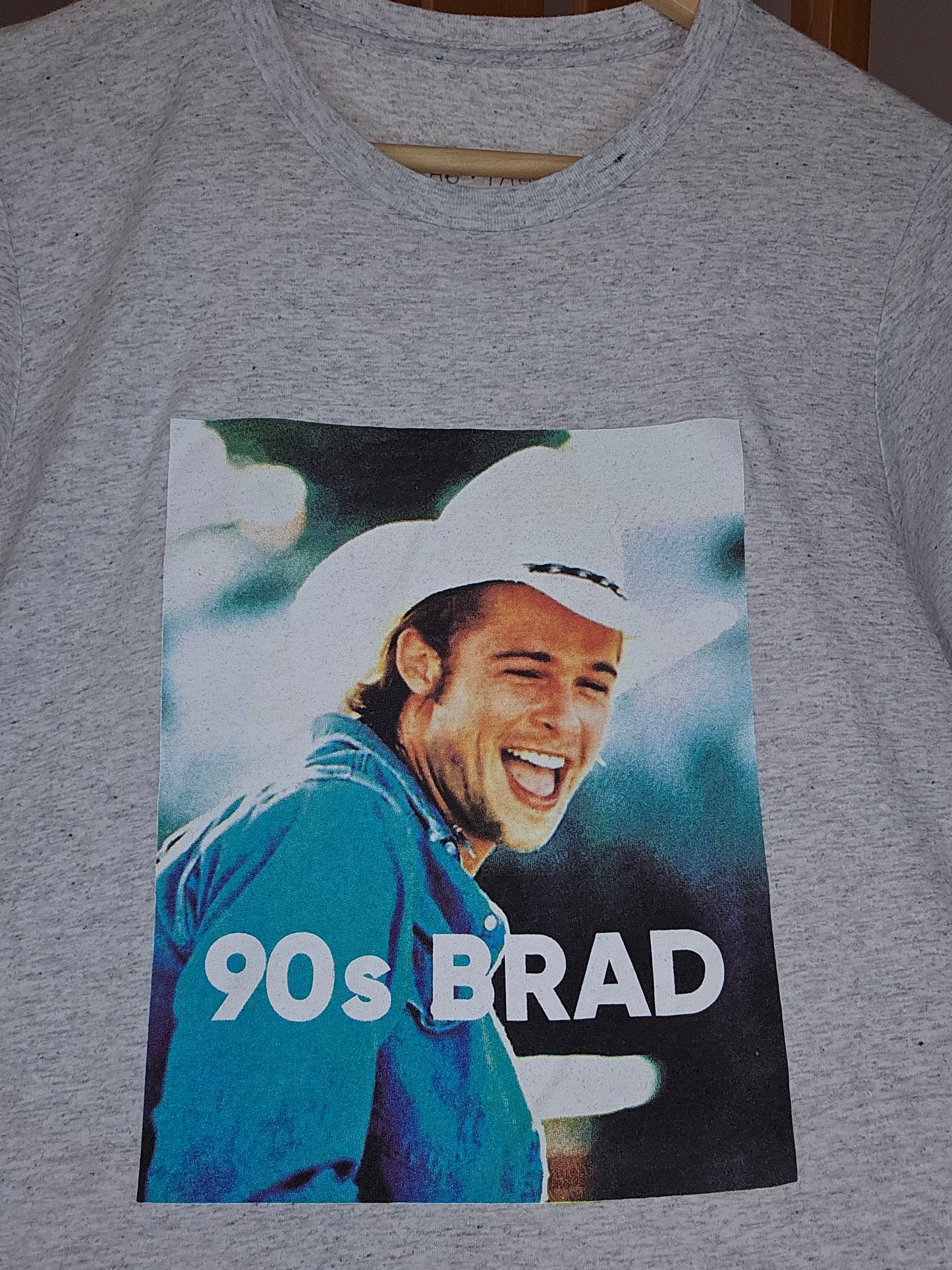 Grey 90's brad