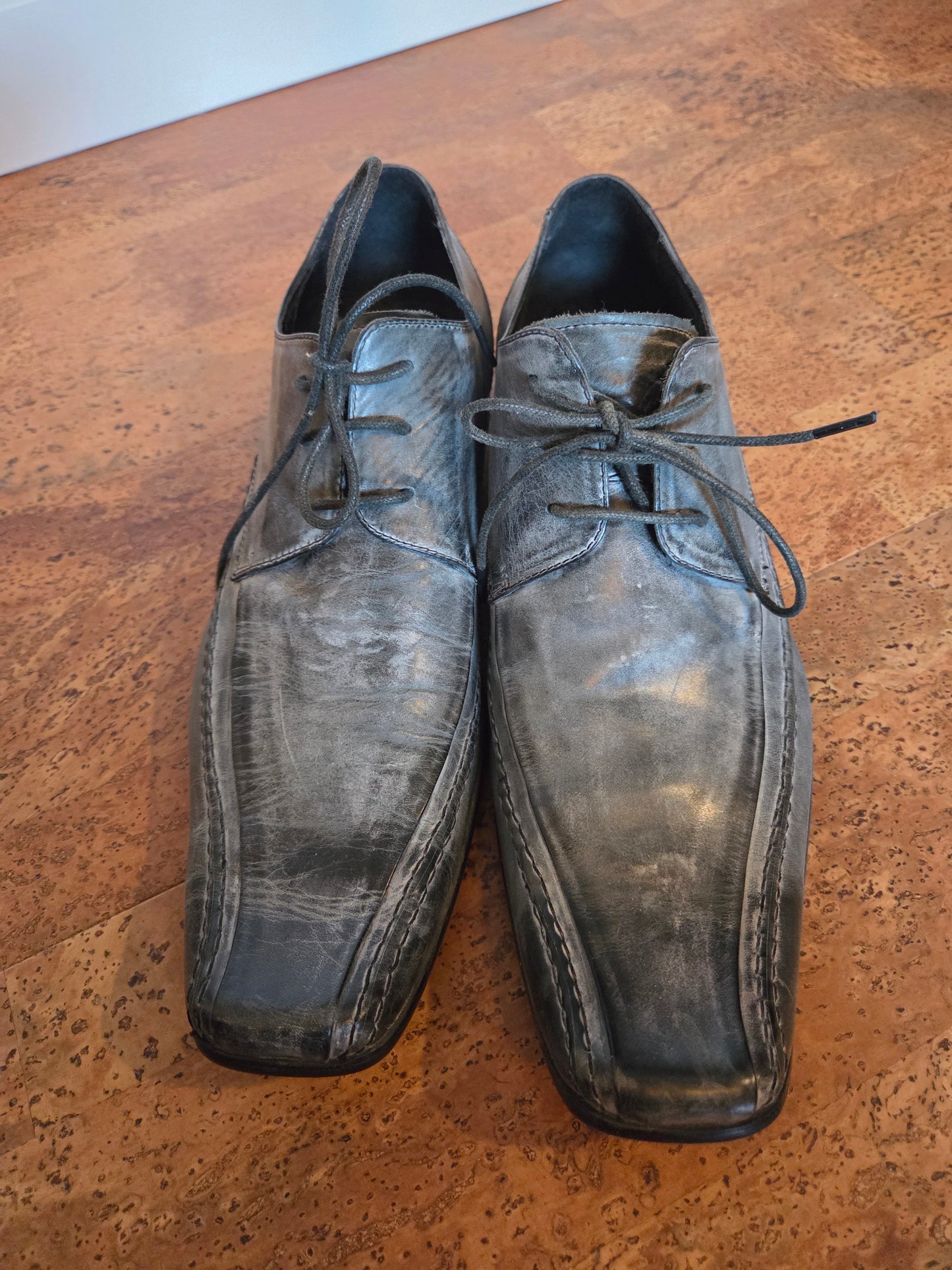 Kenneth Cole men's lace up shoe size 11