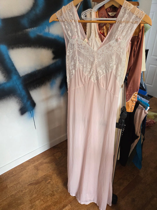 French Maid loungewear light pink with lace trim