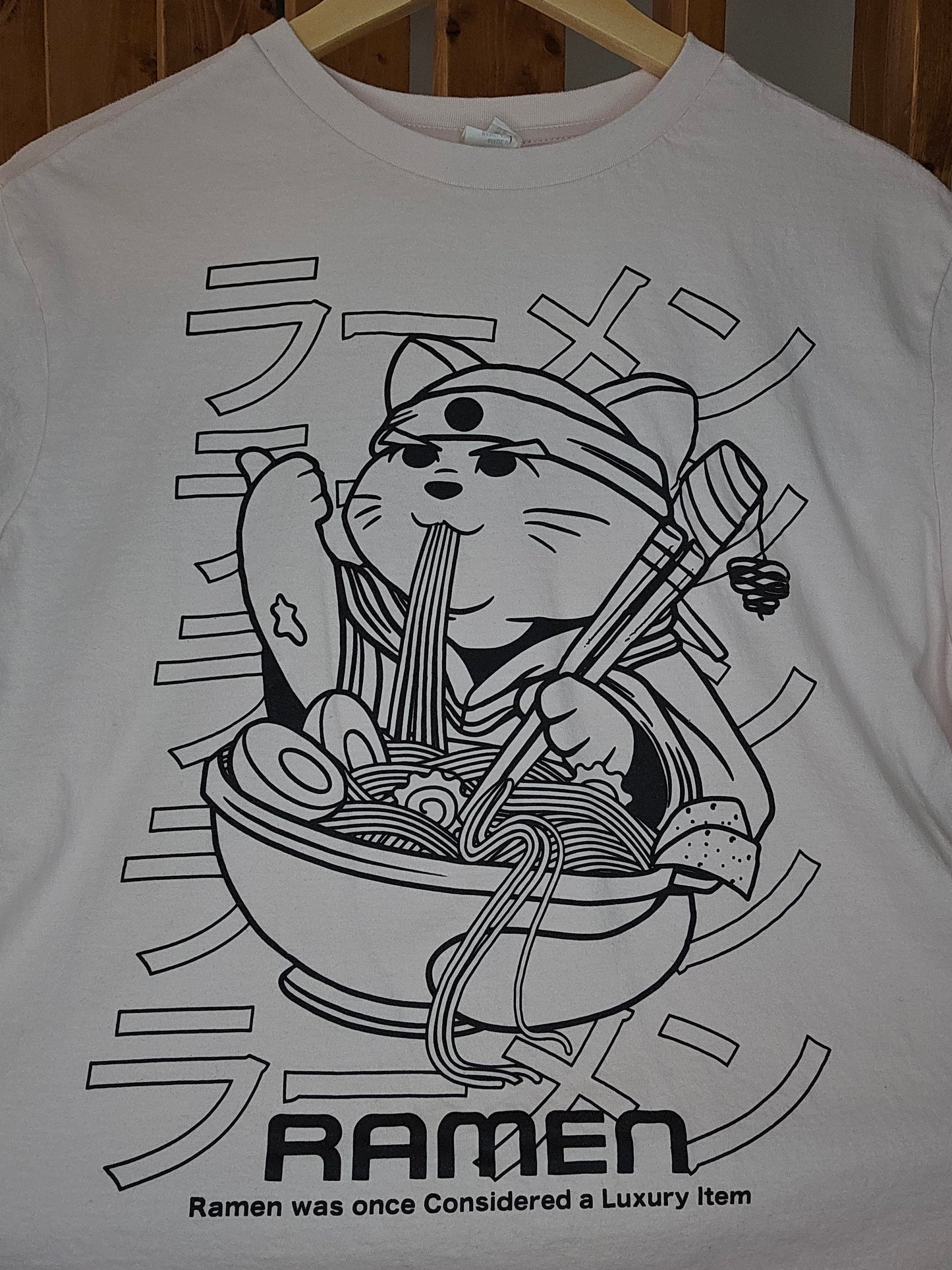 Light pink Ramen cat