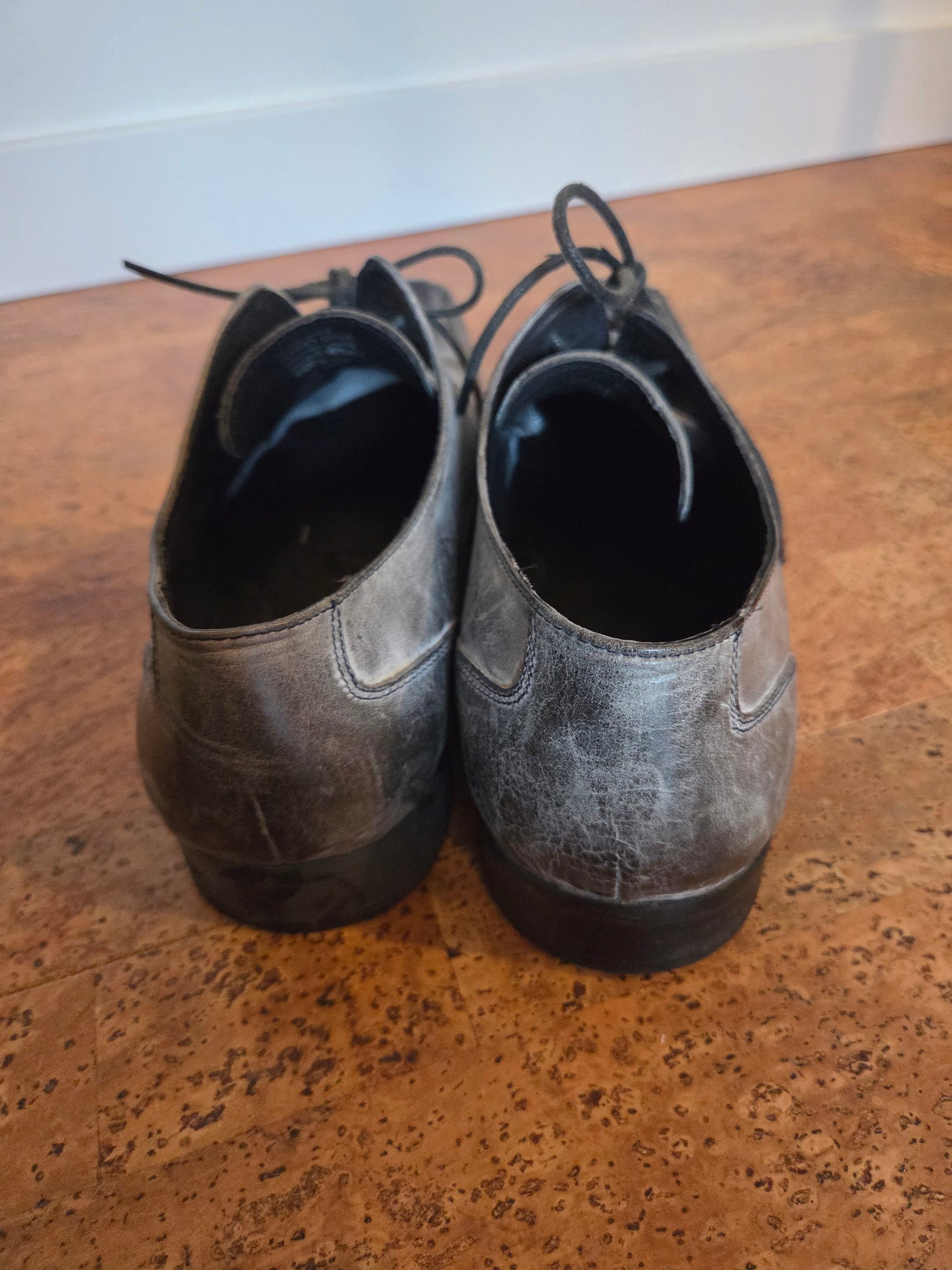 Kenneth Cole men's lace up shoe size 11