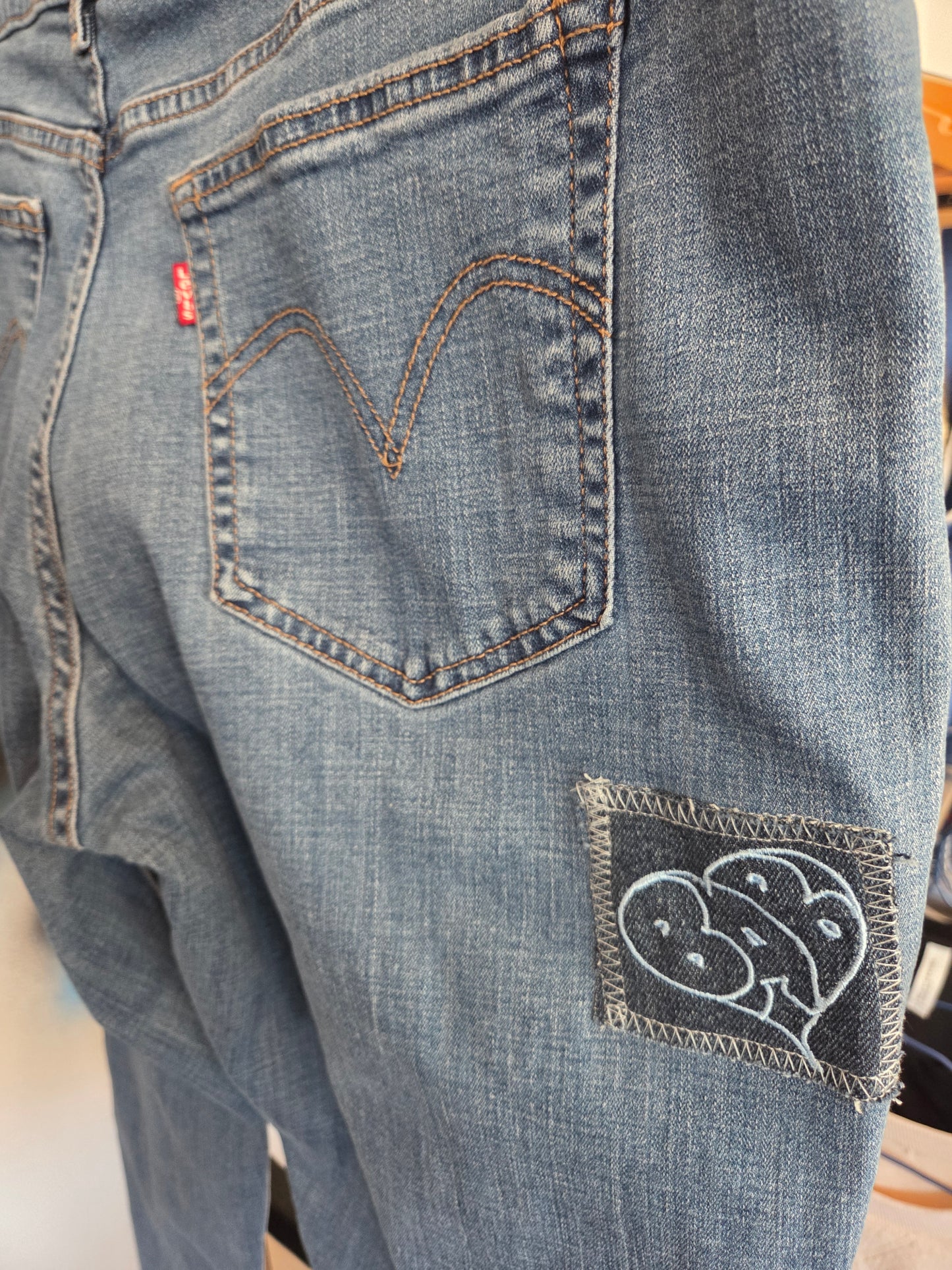 BAB Emp upcycled jean XX knees  Bossa Nova Rt thigh