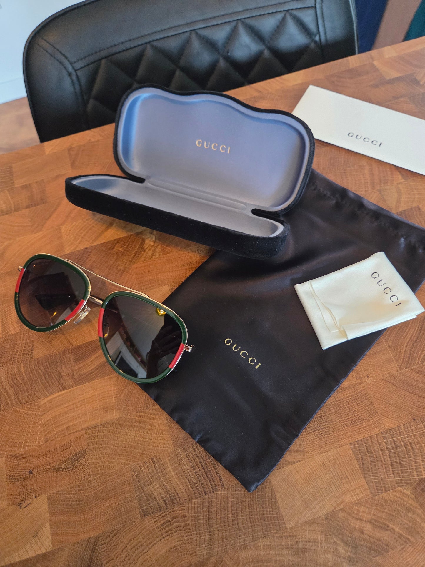 Gucci green/red rimmed aviator