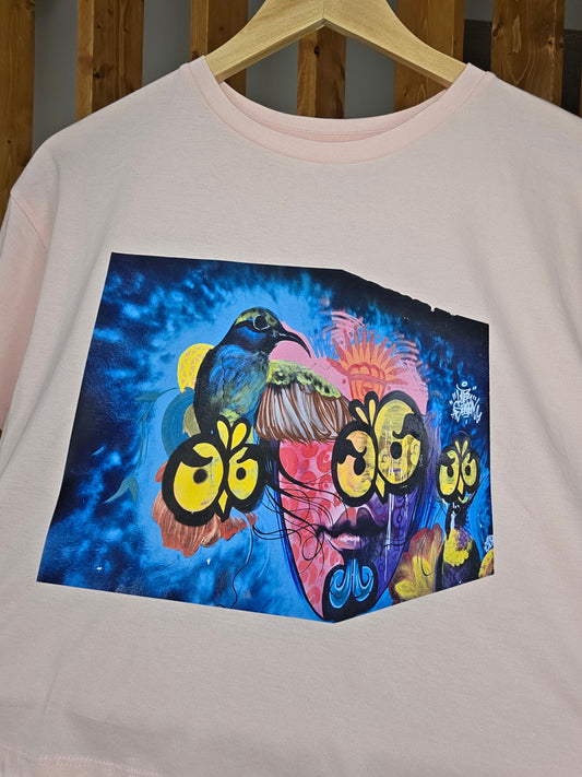 LA PAZ street art collection light pink.. face with bird