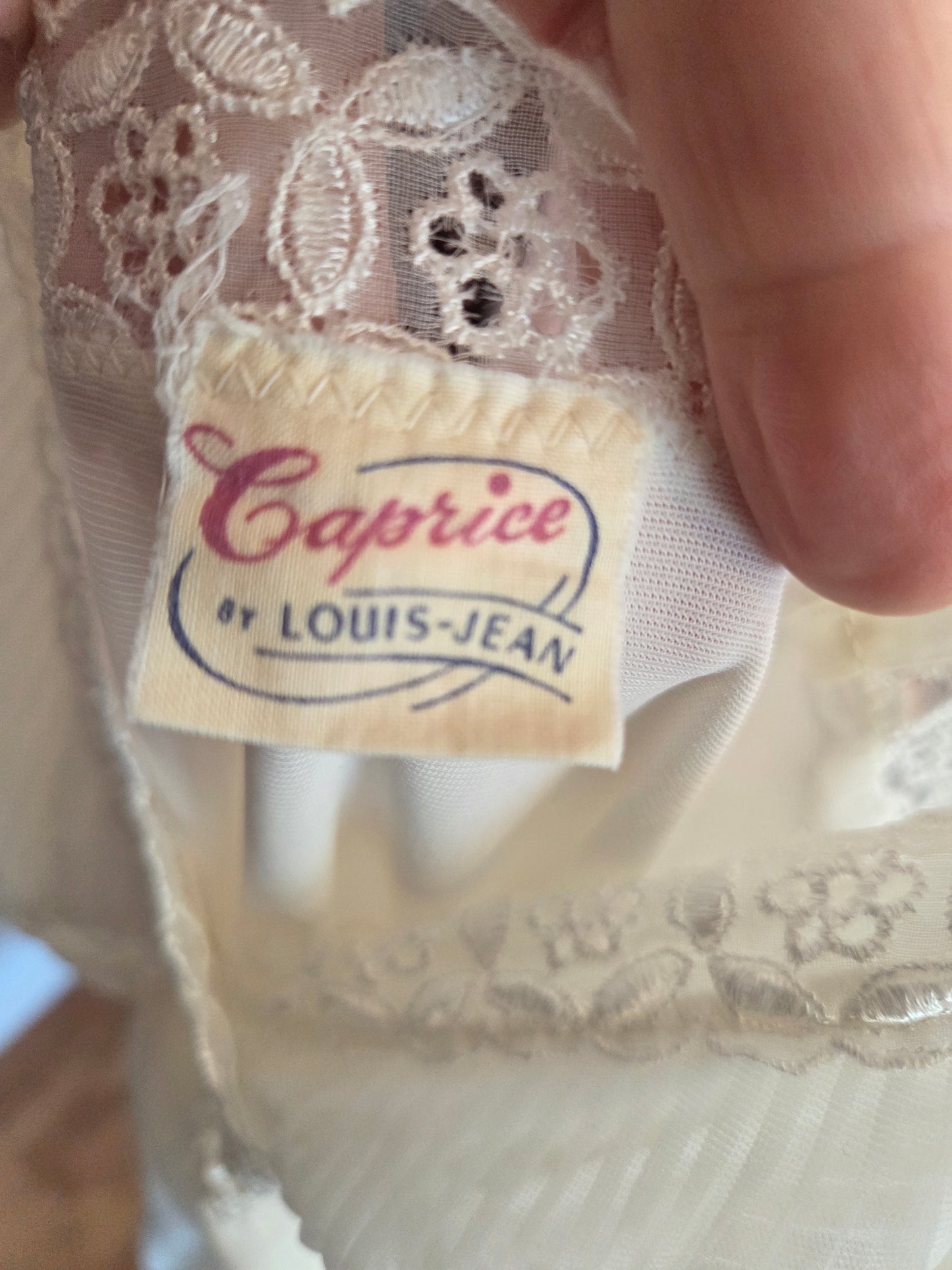 Caprice ivory vintage slip..knee length