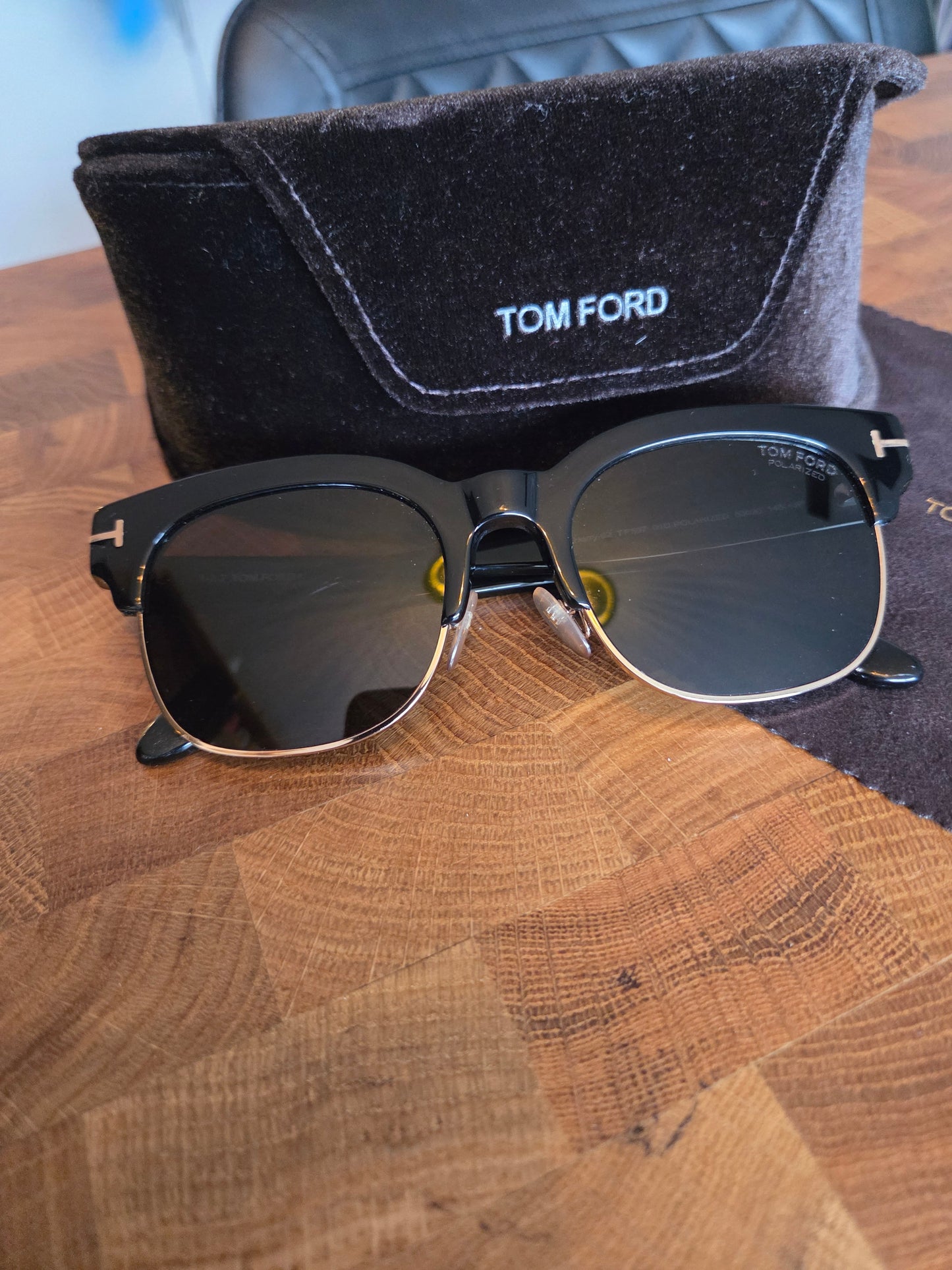 Tom Ford Black wayfarer polarized sunglasses