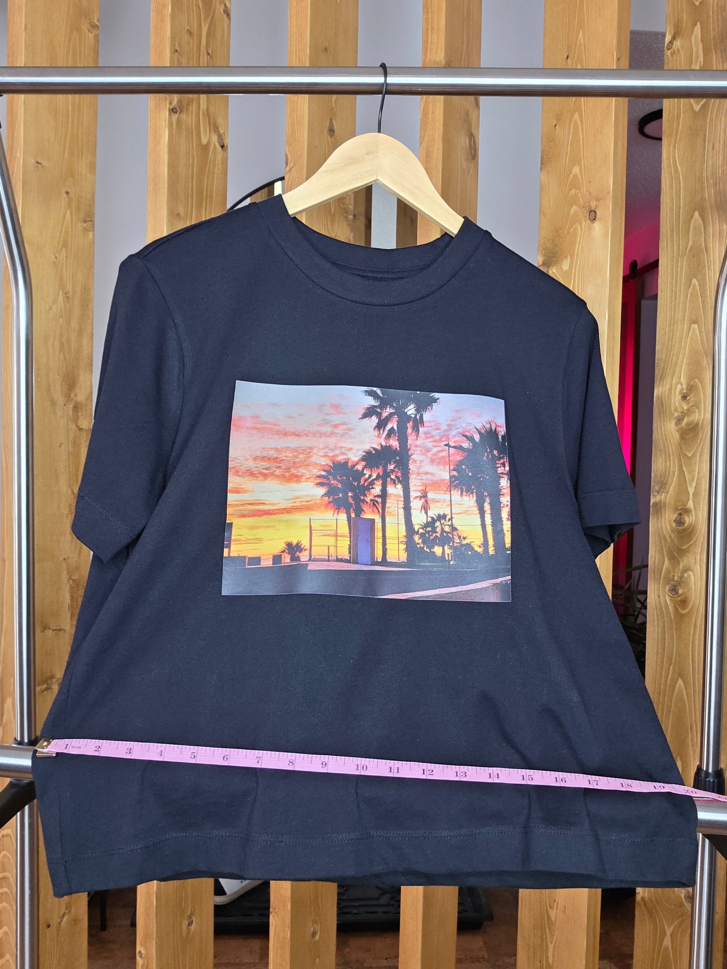 LA PAZ street art collection black..palm tree sunset