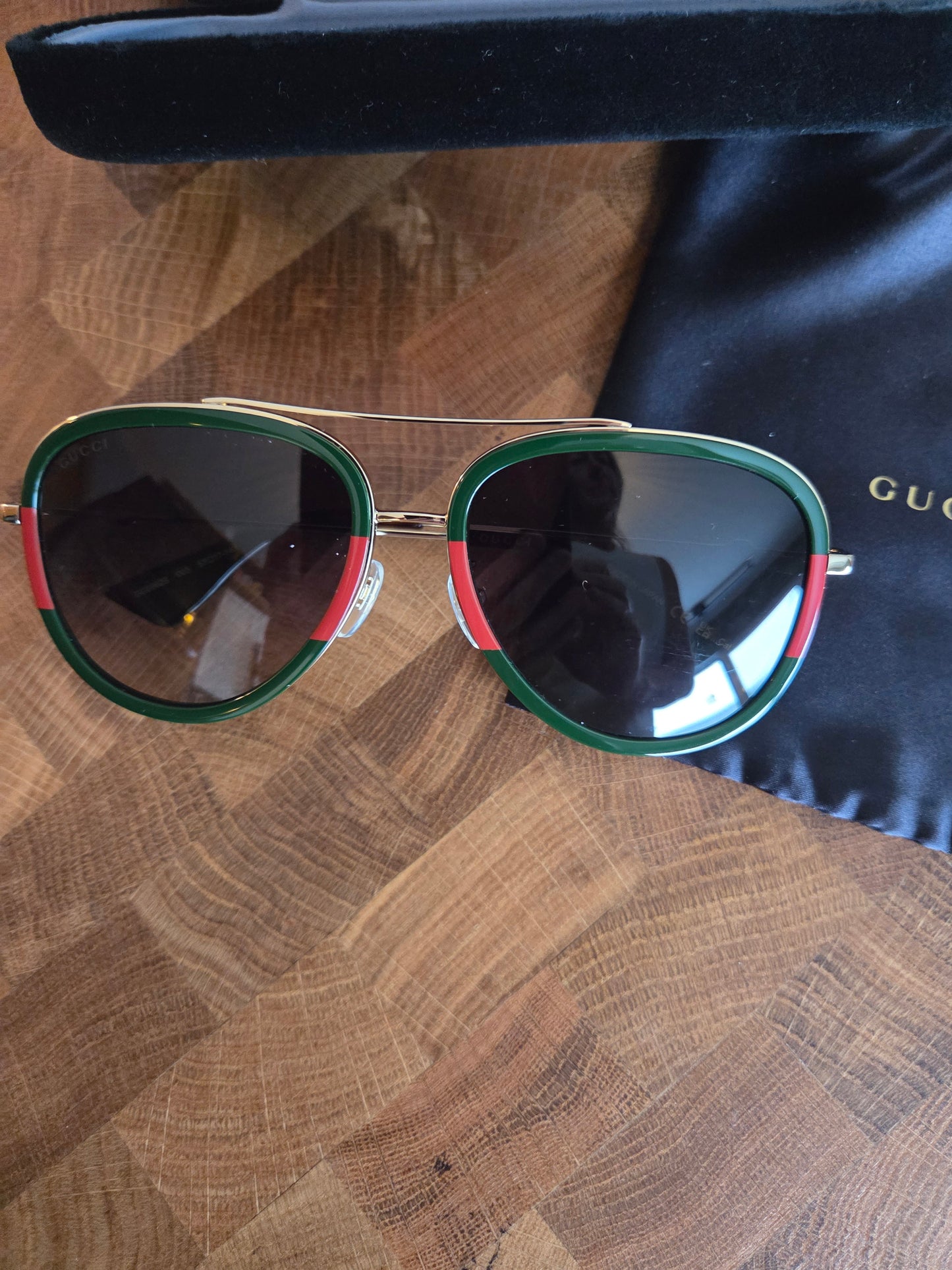 Gucci green/red rimmed aviator