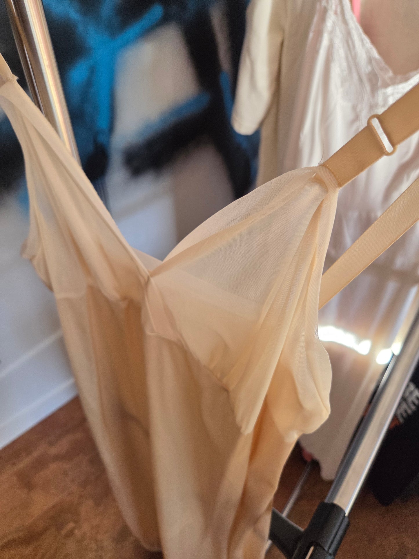 Le Voys vintage long cream slip