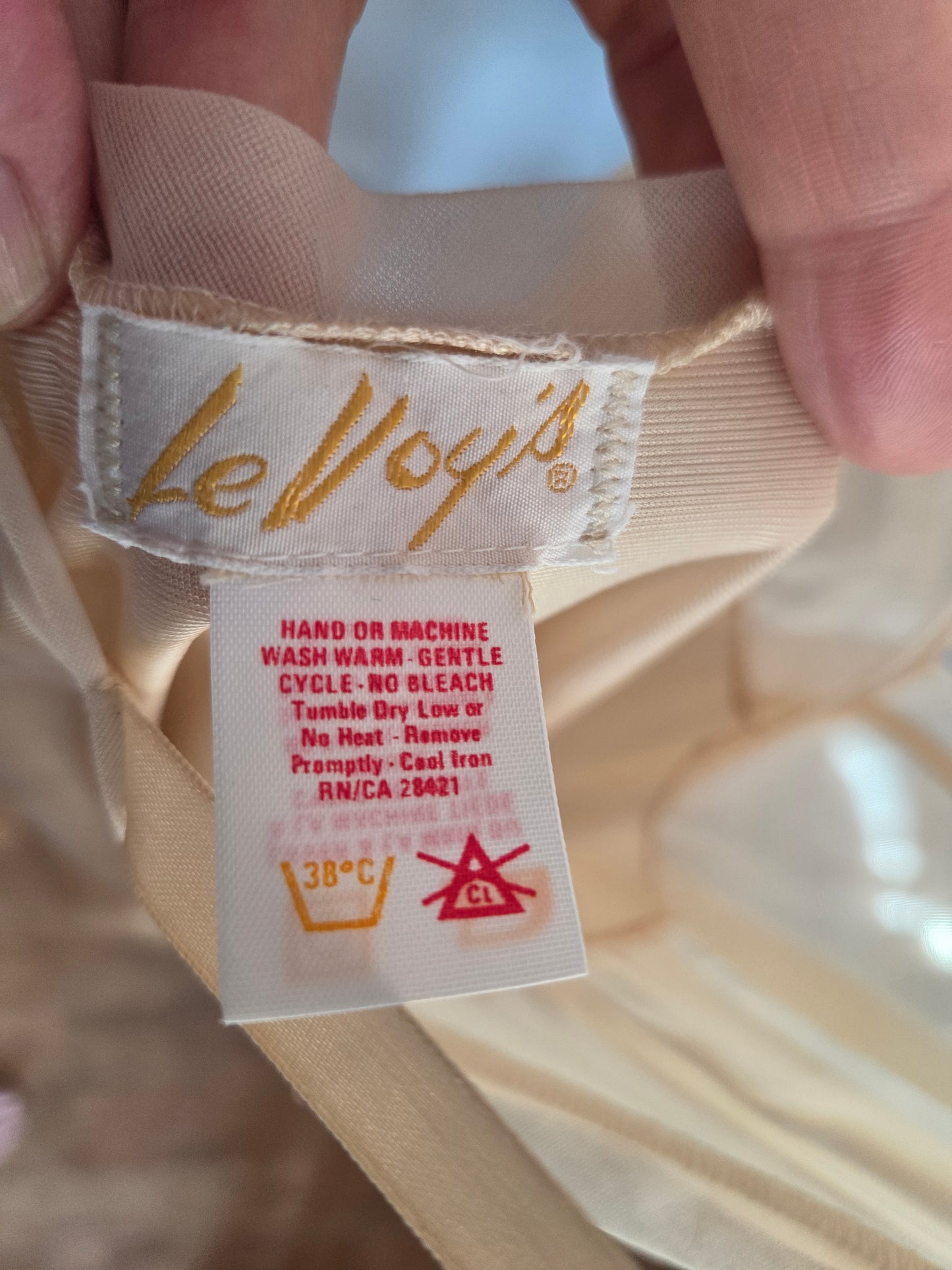 Le Voys vintage long cream slip